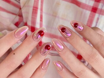ラッキーネイル(lucky nail)の写真/指先を見る度に嬉しくなる、大人可愛いデザインが豊富♪人目を惹くモテ可愛上品な指先で、第一印象もUP★