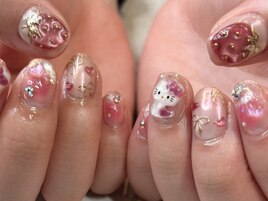 いちごチークネイル