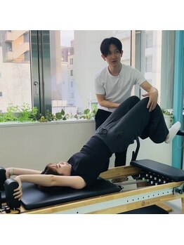 ハイム(HAYIM)の写真/【身体の根本から姿勢ケア】本番韓国で学んだスタッフがマンツーマン指導◎マシンピラティス60分4400円
