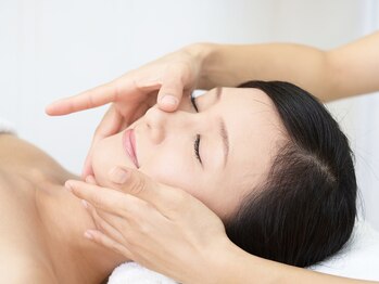 ひろこの整体療術院/小顔整体で若々しいお顔♪