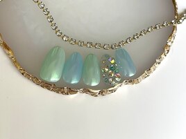 オーロラブルー×ビジューネイル