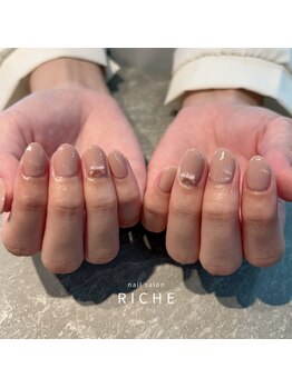 リッシュ(RICHE)/ダスティーピンク×リボンネイル