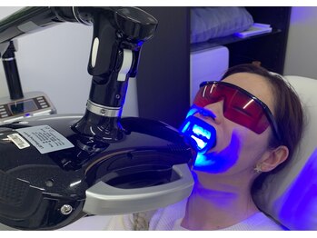 モック 麻布十番(MOC)/5,ジェル塗布&照射【ホワイト】