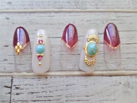 ボルドー三角フレンチネイル