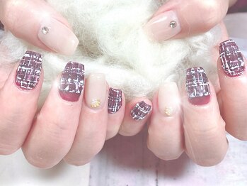 ハッピービューティー(Happy Beauty)/長さだしツイードネイル