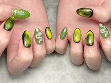 ブリスフルハピネス(Blissful happiness)/巳年ネイル