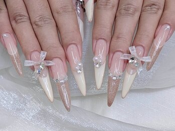 フローラ/チップ長さだしネイル