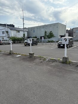 しろくまラボ 東光店/駐車場は3台
