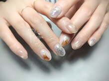 フローフェン(Floofen)/ニュアンスネイル