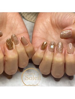 ソレイユ(Soleil)/ベージュ×ゴールドミラー