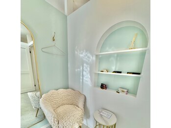 ロミー 本厚木店(ROMMY)/個室は3部屋ございます