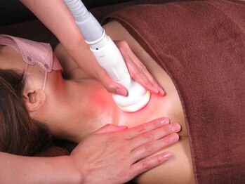 リラクゼーションスパ ソラシエ/施術風景~ラジオ波~