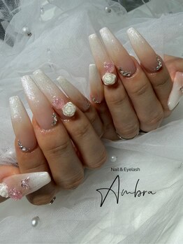 アンブラ 梅田北店(Ambra)の写真/指を長く綺麗に見せたい方に大人気☆【チップ長さ出し1本300円】パラジェル使用♪長さ出しで美しい指先へ！