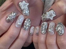 ブラソンネイル(Blossom nail)/立体とシルバー質感のゴージャス