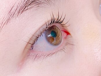 シンシア(SinSia)の写真/【ナチュラルからぱっちりまで理想のお目元を実現♪】フラットラッシュ/LEDエクステ/パリジェンヌ