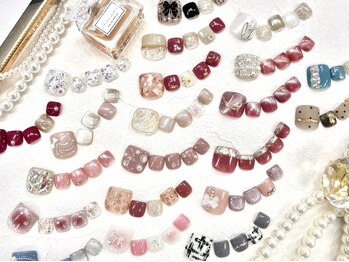 ネイルサロン ドルチェネイル 柏店(Dolce.Nail)の写真/足元から気分UP♪デザインを豊富にご用意!!【330種以上から選択★foot定額デザインコース(アロマ足湯付)】
