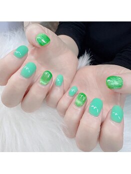アップネイル/グリーンマグネットネイル