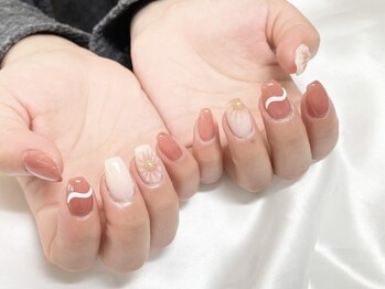 ディーヴァス(DIVAS)の写真/自爪に優しいフィルイン施術で初めての方にオススメ♪ケア特化のコースもあり◎お爪を綺麗にしたい方にも☆