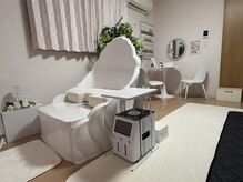 ヨサパーク ビリュウ(YOSA PARK Bellyu)の雰囲気（白とピンクが基調の心安らぐ個室。自分だけの空間で深い休息を。）