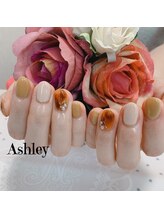アシュリー(Ashley)/