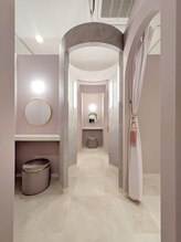 エニー 柏店(eny)/グレーとピンクで大人カワイイ☆