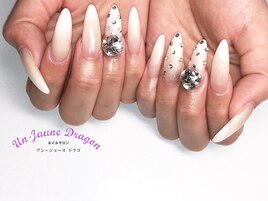 【ロングネイル】ホワイトグラデ