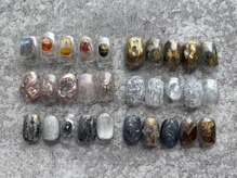 リーラ(rihhla)の雰囲気（左:design  右:design+［アート/うねうね/ぷっくり/定額］）