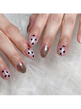 エムネイル(emu.nail)/ハートのホロネイル