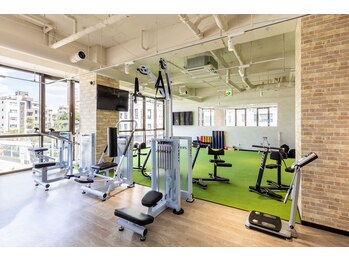 フィットアンドコア 国分寺/ストレッチマシンも完備