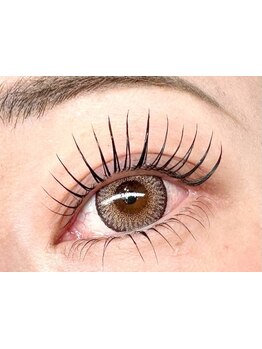 ナチュラル上品な目元にしたい