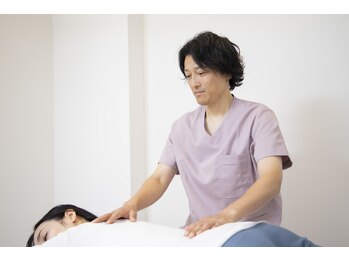 あめのみ整体院/背部の調整