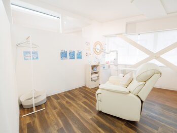 ホワイトニングショップ 多摩店/【一部屋で全て完結!】