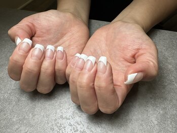 グロッシー ネイル 爪屋(Glossy nail)/施術者 ネイリストYOU