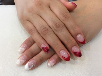 シャンネイルケアサロン(Shan Nail caresalon)/紅白　ニュアンスネイル