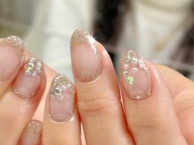 ネイルズミューコ(nail's MyuCo)/グリッター囲みネイル 