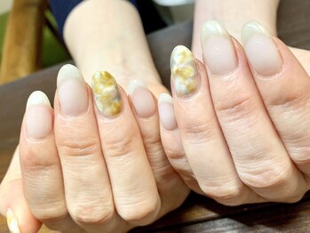 ナチュラルデザインで指先美人