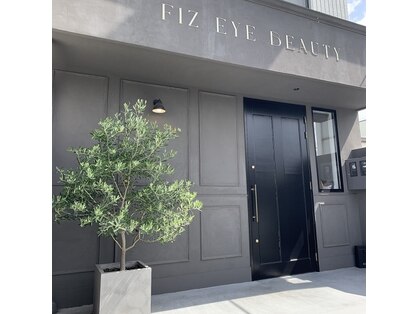 fiz eye beauty 豊川八幡店