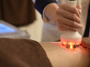 ボディネイト 京都四条烏丸店(Body Nate)の写真/結果重視の根本スリム《脂肪冷却2カップ+ハイパーナイフ1部位》寝てるだけ!気になるところに徹底アプローチ