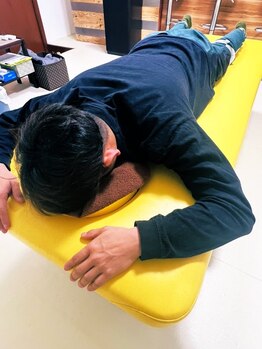 井土ヶ谷整体 浸透/幸せの黄色いベット20代職人さん