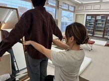 カイロプラクティックリバースはぴもあ/姿勢のチェック