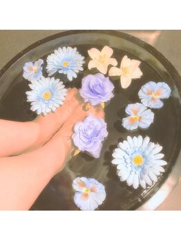 サロン ド アジア(salon de Asia)/足湯施術風景