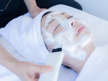 ワクワクフェイス 横浜店(WAKUWAKU FACE)の写真/【いちご鼻・黒ずみ徹底改善♪うるツヤ肌の毛穴レス】生コラーゲン＋銅ペプチド導入で憧れの陶器肌に♪