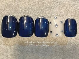 【1月】ネイビー×ビジュー