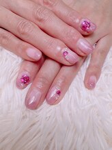 ポピー(Poppy)/ラメグラデーションネイル