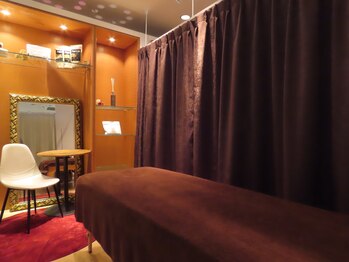 ブルーローズサロン 金沢駅前 武蔵店(Blue Rose salon)/ワンランク上の極上空間