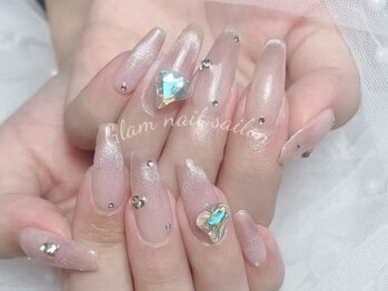 グラム(Glam)の写真/【爪の長さや形にお悩みがある方必見!デザインと合わせて理想の指先へ♪】大人女性の為の長さ出しに★