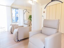 THE BALM one 北千住店【アイブロウ/眉毛/まつげパーマ/ネイル】の雰囲気(《北千住駅など》通いやすさ◎メンズ眉毛/メンズアイブロウも♪)