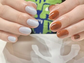 エリンカネイル バイ レシッド 武蔵小杉(erincanail by rcid)/左右非対称ワンカラーネイル