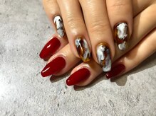燈乃工房 三重鈴鹿本店(あかりのこうぼう)/赤ワンカラー×ニュアンスネイル