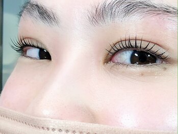 スワンキー(Swanky)/韓国風進化系まつ毛カール